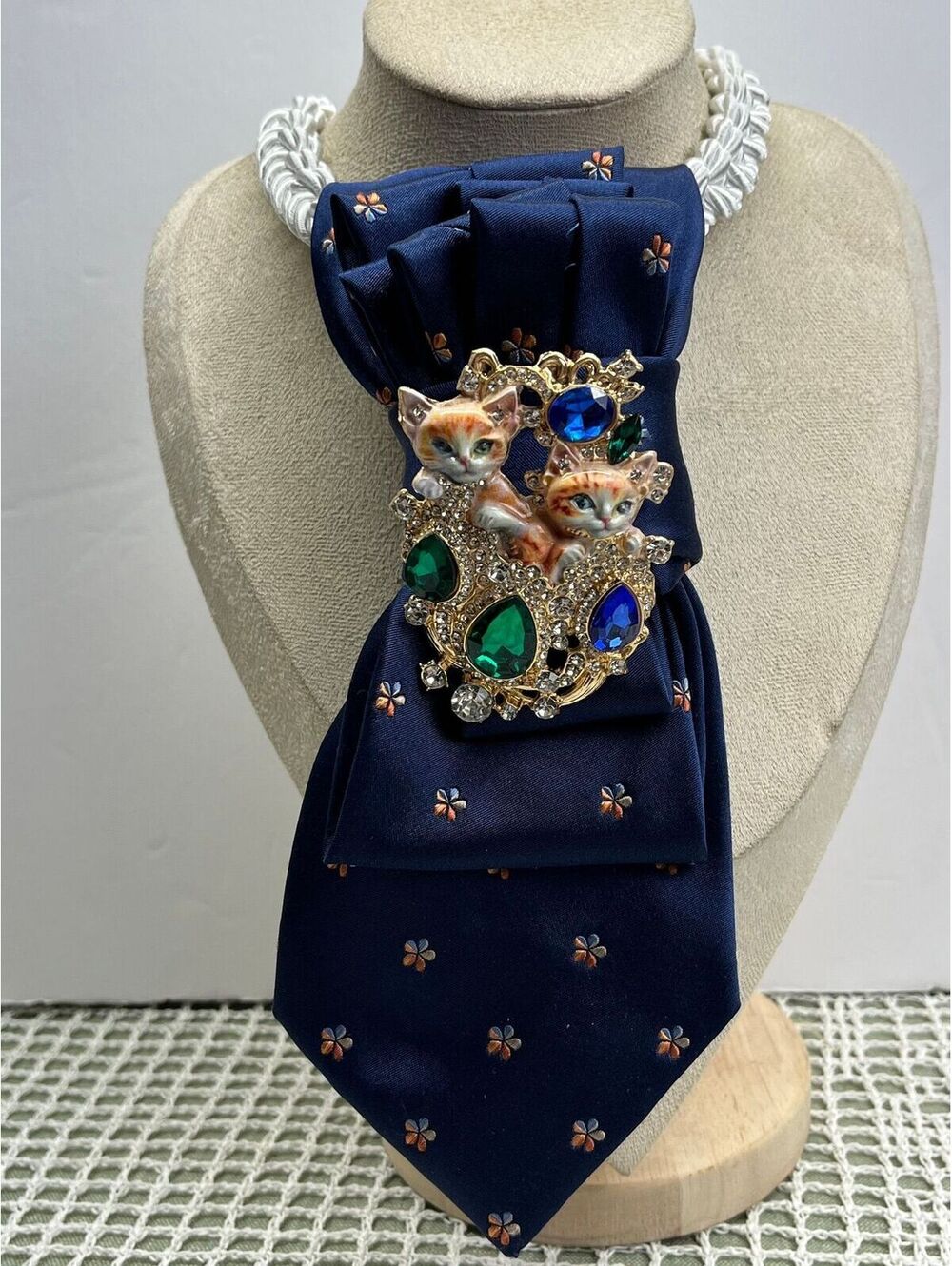 #541 Neck Tie Necklace Blue With Kittens & Rhinestone Statement Brooch